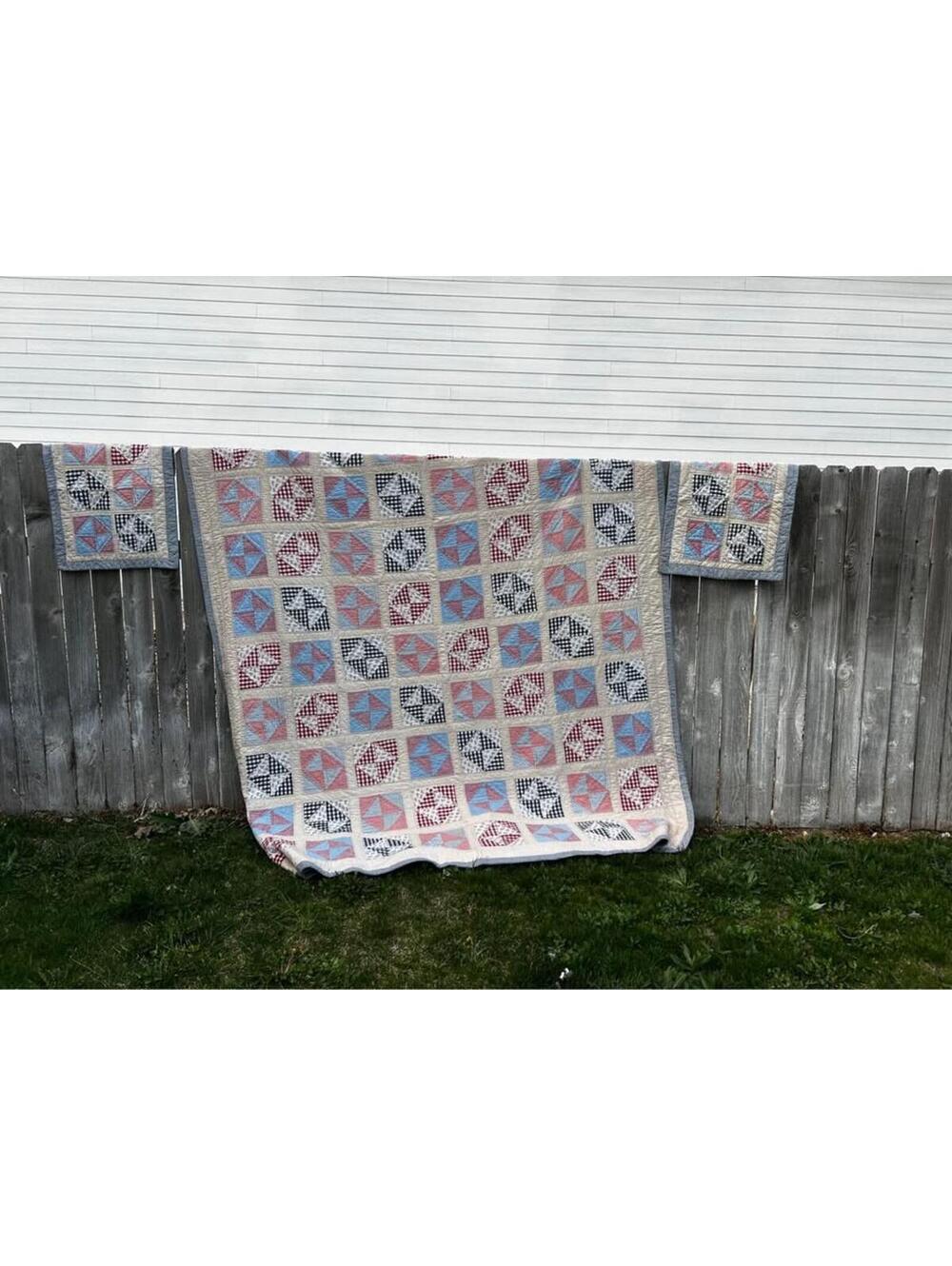 Vtg. patriotic Americana hand stitched company made red/white/blue quilt w/shams
